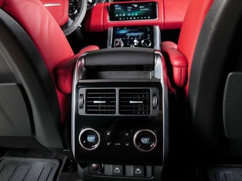 Used 2022 Land Rover Range Rover Sport HST image 23