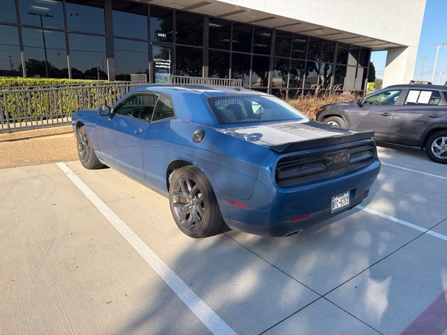 Used 2023 Dodge Challenger SXT w/ Blacktop Package RWD image 4