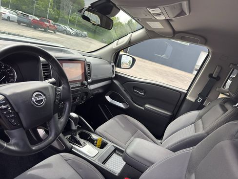 Certified 2023 Nissan Frontier SV w/ SV Convenience Package AWD/4WD image 27
