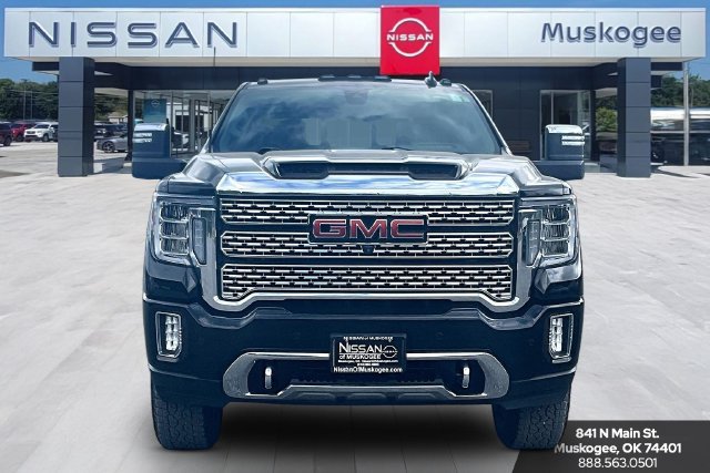 Used 2023 GMC Sierra 2500 Denali w/ Denali Ultimate Package AWD/4WD image 2