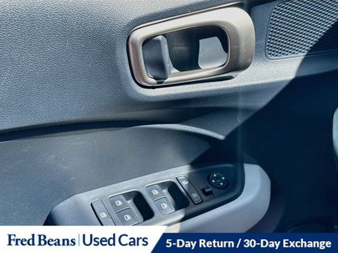 Used 2023 Hyundai Venue Limited w/ Cargo Package FWD image 21