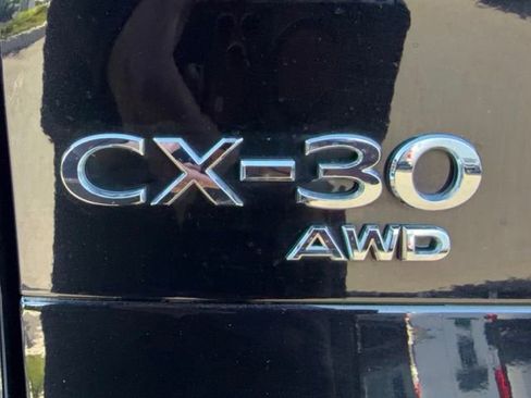 Used 2024 MAZDA CX-30 AWD 2.5 S w/ Select Sport Pkg image 9