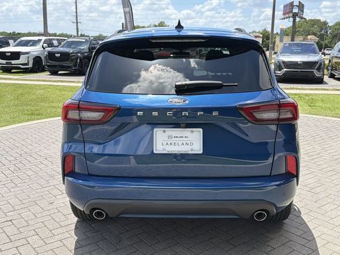 Used 2023 Ford Escape ST-Line w/ Tech Pack #1 FWD image 5