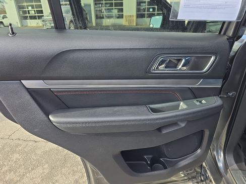 Used 2019 Ford Explorer Sport w/ Equipment Group 401A image 18