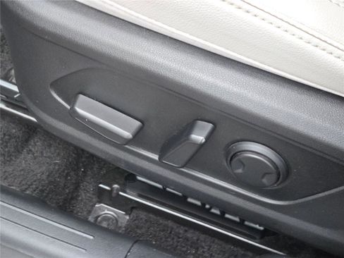 Used 2024 Hyundai Tucson Limited image 27