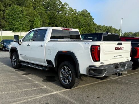 Used 2025 GMC Sierra 2500 SLT w/ SLT Premium Package AWD/4WD image 3