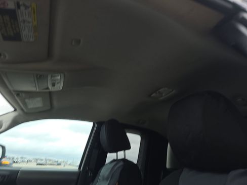 Used 2022 Toyota Tacoma SR image 14