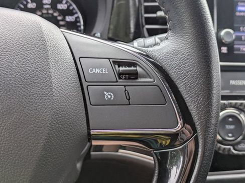 Used 2018 Mitsubishi Outlander LE AWD/4WD image 28