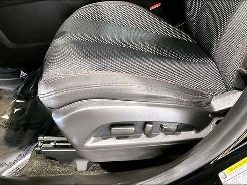 Used 2017 Chevrolet Equinox LT w/ Convenience Package AWD/4WD image 19