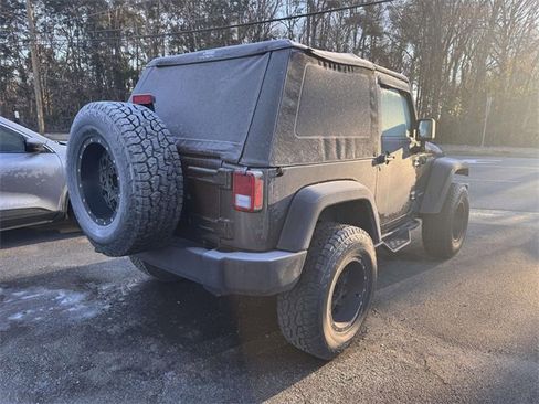 Used 2014 Jeep Wrangler Rubicon w/ Power Convenience Group image 6