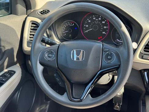 Certified 2022 Honda HR-V LX image 12