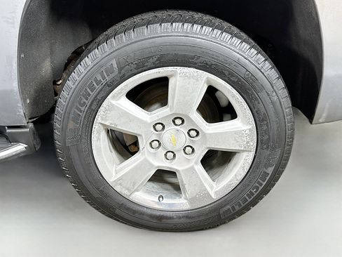 Used 2018 Chevrolet Tahoe Premier image 32