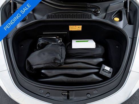 Used 2025 McLaren Artura RWD image 28