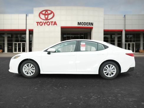 New 2026 Toyota Camry LE FWD image 18