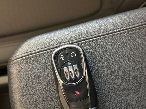 Used 2025 Buick Encore GX Preferred FWD image 23