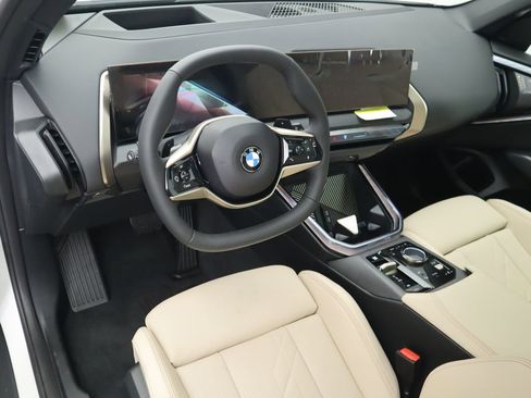 Certified 2025 BMW X3 xDrive30i w/ Premium Package image 9