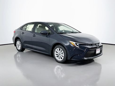Used 2026 Toyota Corolla LE w/ LE Premium Package AWD/4WD image 10