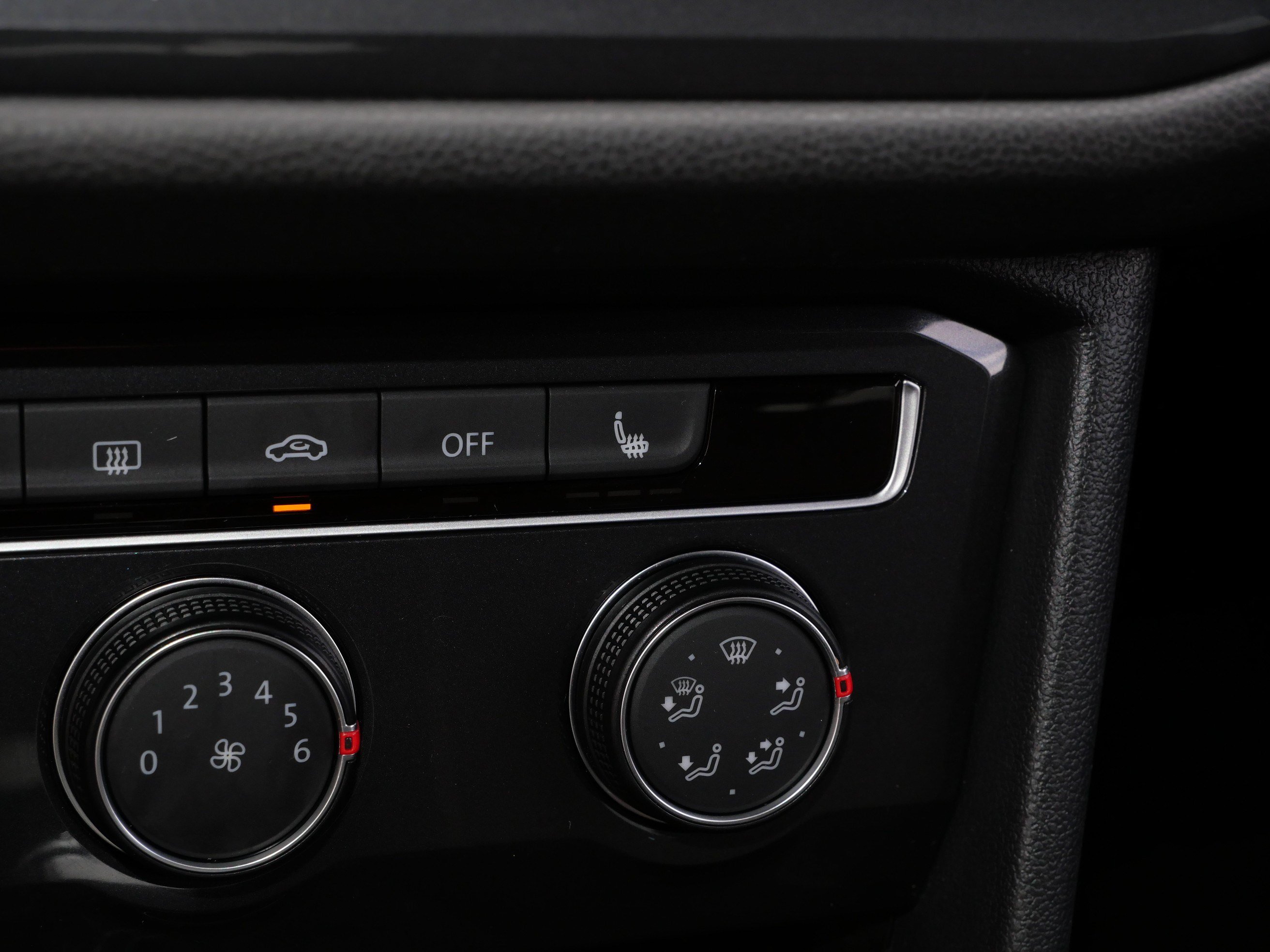 Certified 2023 Volkswagen Tiguan S AWD/4WD image 28