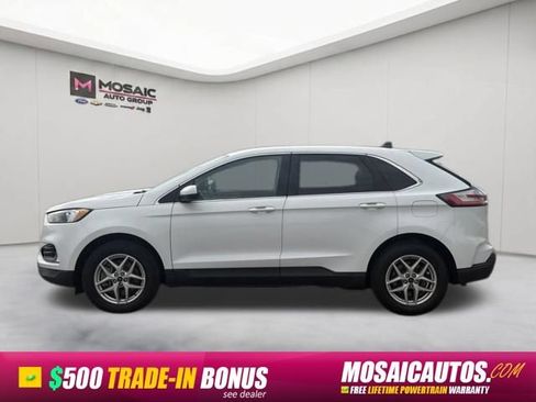 Used 2024 Ford Edge SEL w/ Convenience Package AWD/4WD image 4