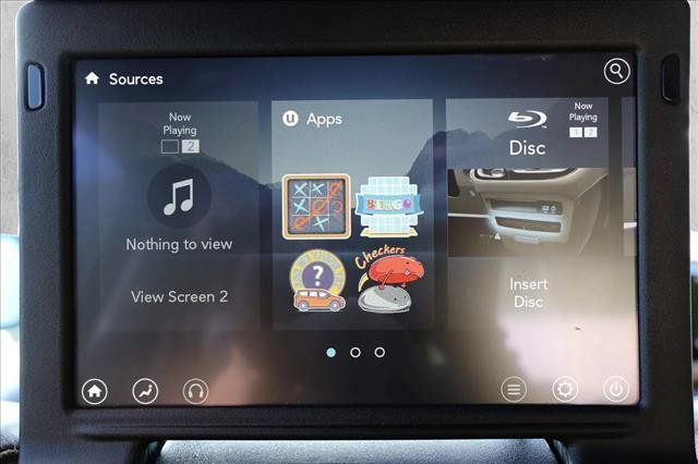 Used 2020 Chrysler Pacifica Limited FWD image 23