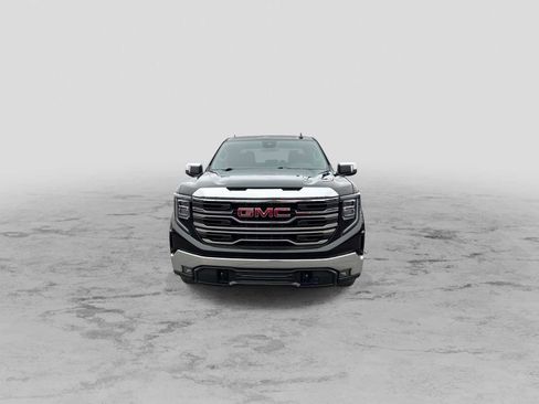 Used 2023 GMC Sierra 1500 SLT w/ SLT Convenience Package image 3