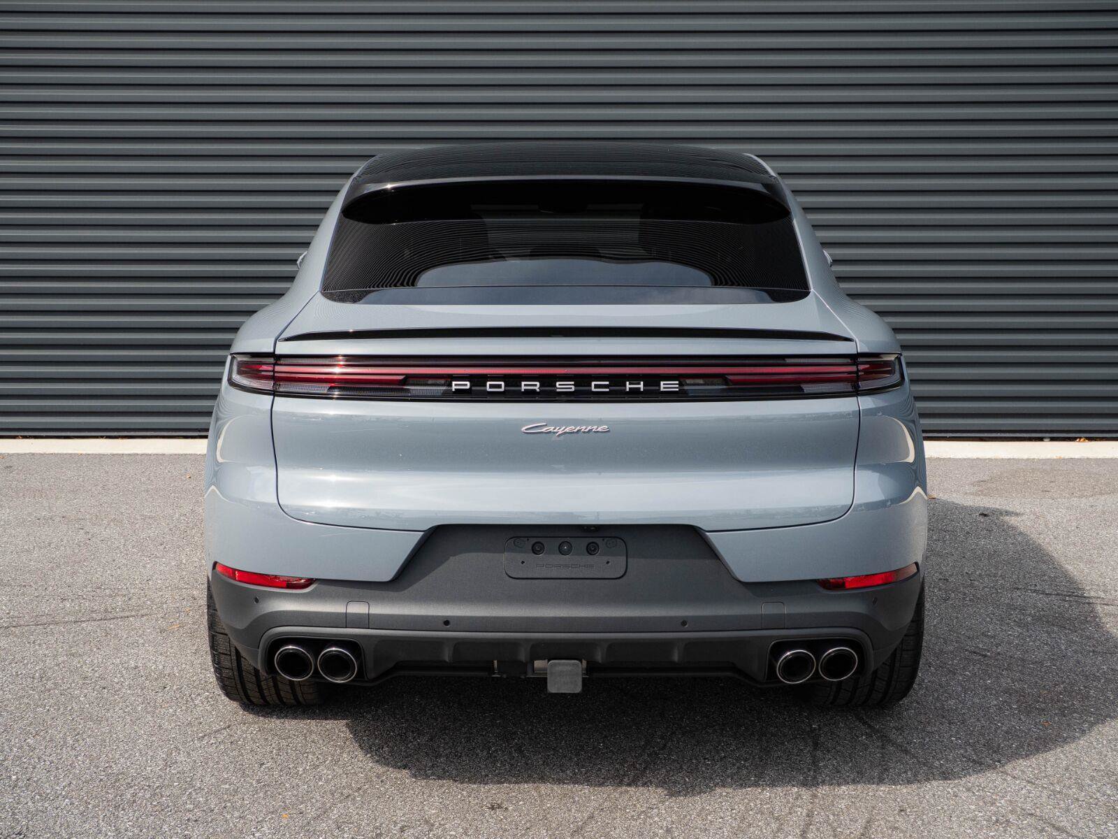 Used 2026 Porsche Cayenne Coupe AWD/4WD image 30