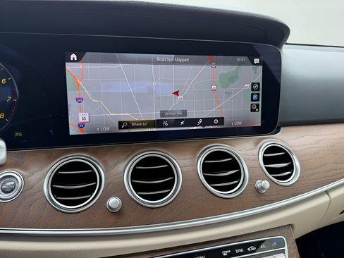 Used 2021 Mercedes-Benz E 350 4MATIC Sedan image 47
