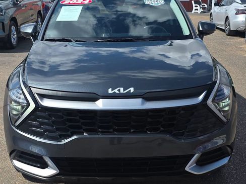 Used 2024 Kia Sportage LX FWD image 7