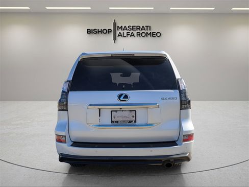 Used 2023 Lexus GX 460 Luxury image 5