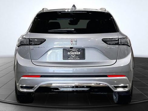 Used 2025 Buick Envision Avenir AWD/4WD image 4