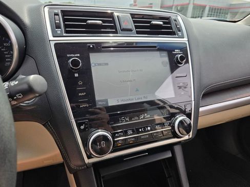 Used 2018 Subaru Outback 2.5i Limited image 22