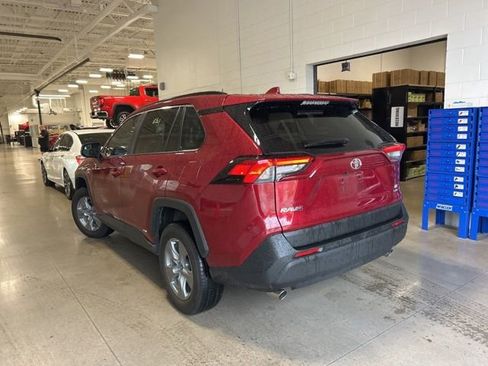 Certified 2025 Toyota RAV4 LE AWD/4WD image 5