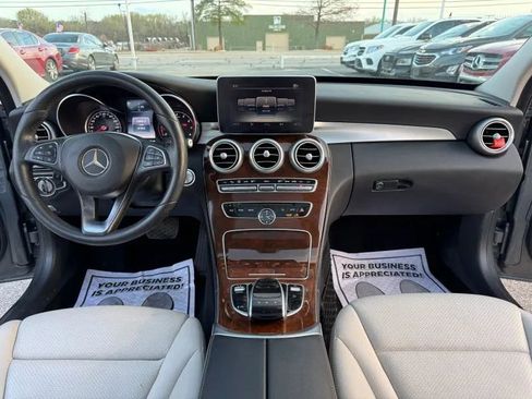 Used 2017 Mercedes-Benz C 300 4MATIC Sedan image 35