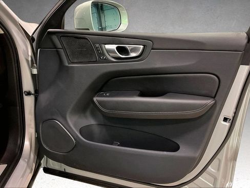 Certified 2023 Volvo XC60 B5 Ultimate w/ Climate Package AWD/4WD image 29