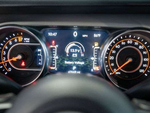 Used 2021 Jeep Gladiator Sport AWD/4WD image 15