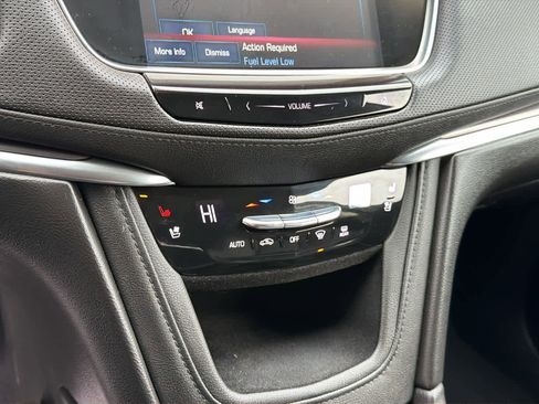 Used 2018 Cadillac XT5 Premium Luxury image 13