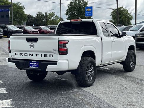 Used 2025 Nissan Frontier SV w/ SV Convenience Package AWD/4WD image 5
