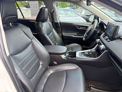 Used 2022 Toyota RAV4 XLE Premium AWD/4WD image 12