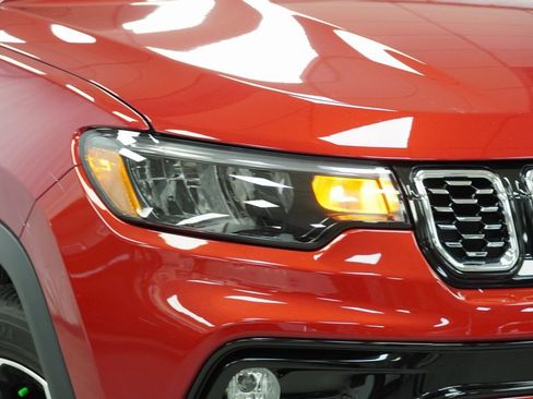 New 2026 Jeep Compass Limited image 5