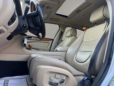 Used 2008 Jaguar XJ8 image 7