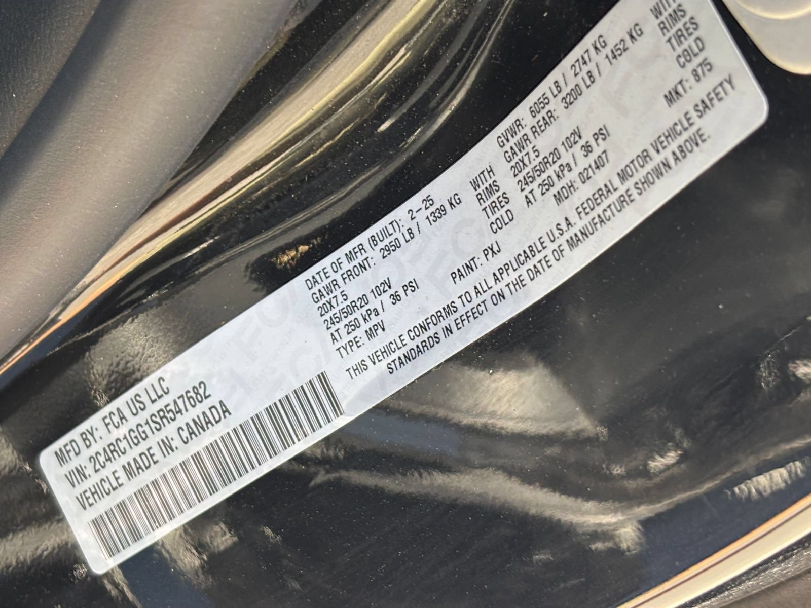 Used 2025 Chrysler Pacifica Limited FWD image 33