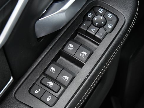 Used 2026 RAM 2500 Big Horn AWD/4WD image 38