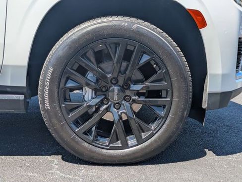 Certified 2022 GMC Yukon XL Denali AWD/4WD image 12