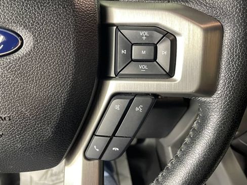 Used 2015 Ford F150 Platinum w/ Equipment Group 701A Luxury AWD/4WD image 13