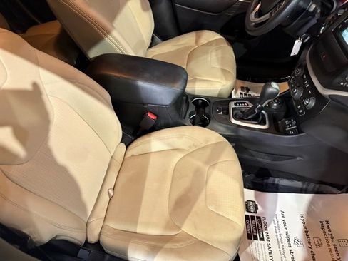 Used 2015 Jeep Cherokee Latitude w/ Trailer Tow Group image 2