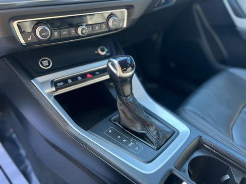 Used 2023 Audi Q3 2.0T Premium image 17