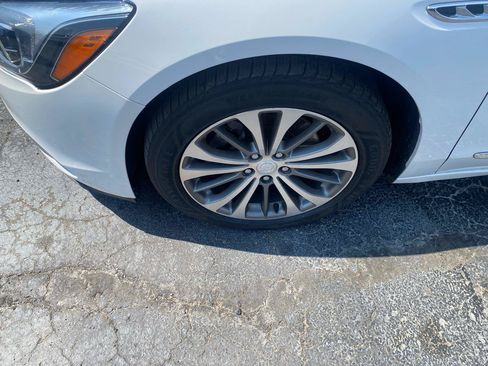 Used 2019 Buick LaCrosse Essence w/ Sun and Shade Package AWD/4WD image 5