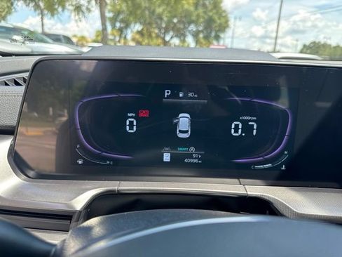Used 2025 Kia Telluride S AWD/4WD image 25