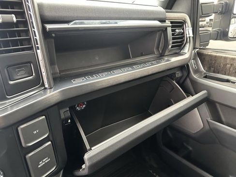 Used 2026 Ford F250 Lariat w/ FX4 Off-Road Package image 15