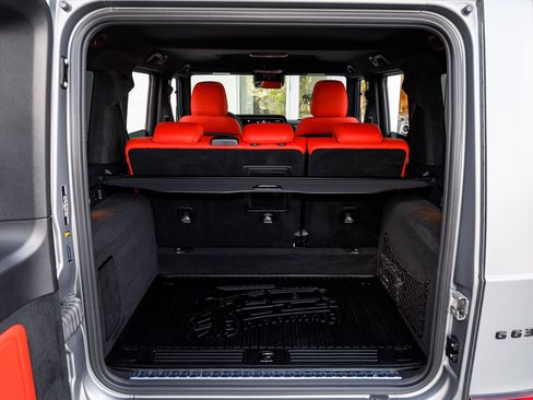 Used 2025 Mercedes-Benz G 63 AMG 4MATIC image 13